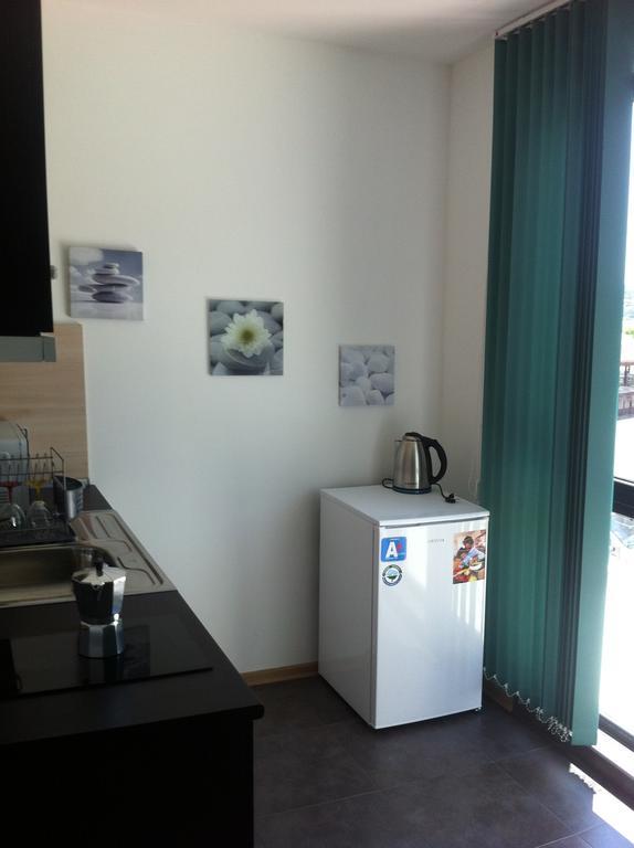 Azur Apartments Sozopol Bilik gambar