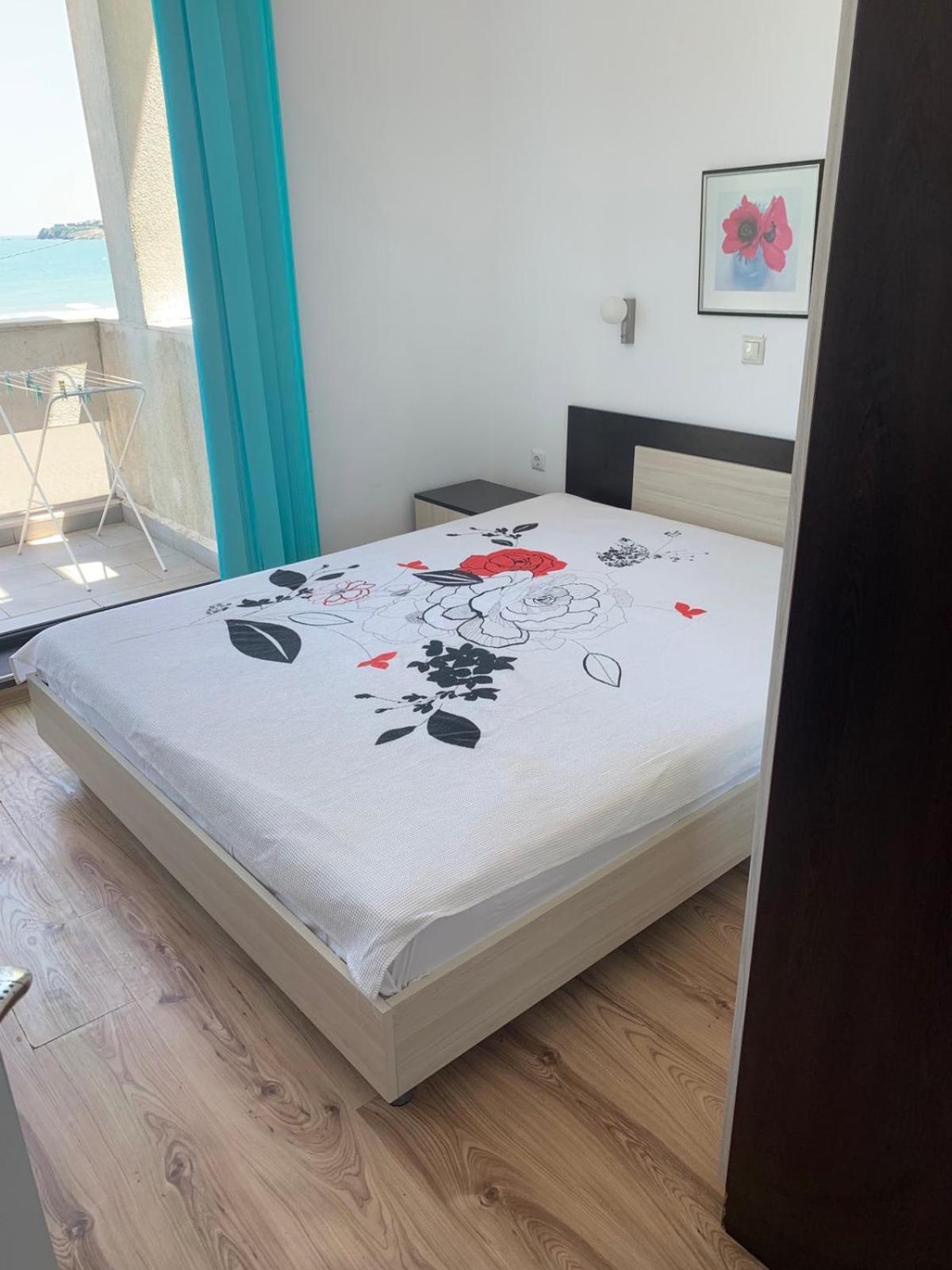 Azur Apartments Sozopol Luaran gambar