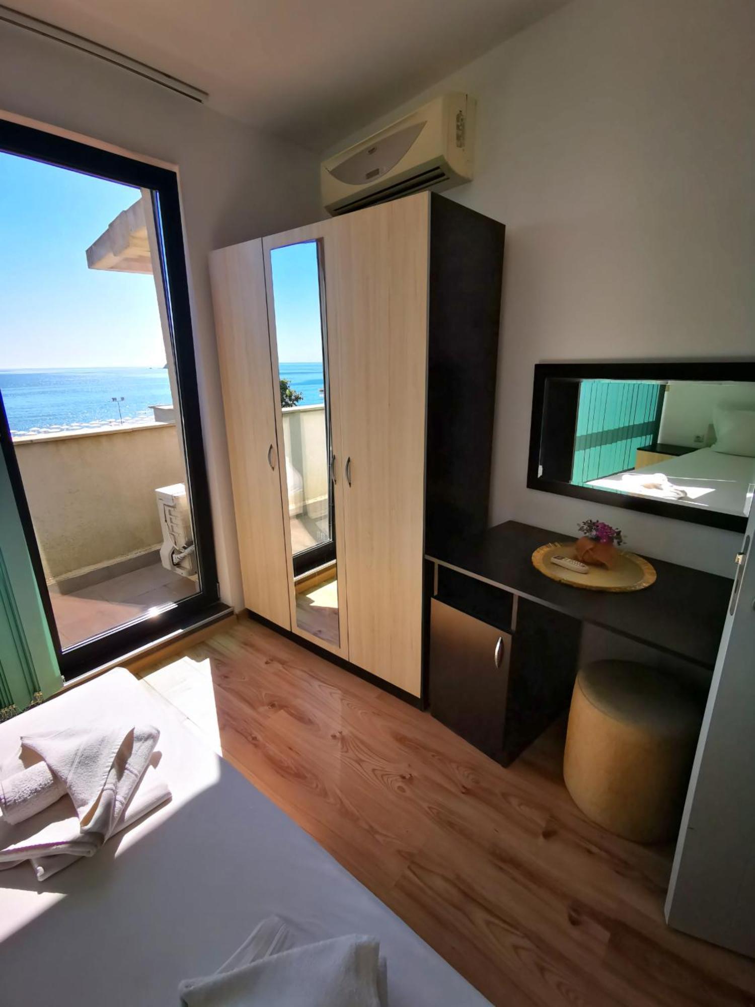 Azur Apartments Sozopol Luaran gambar