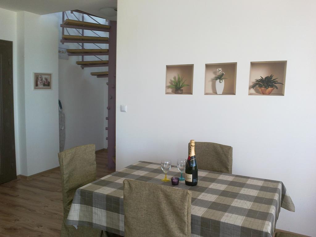 Azur Apartments Sozopol Bilik gambar